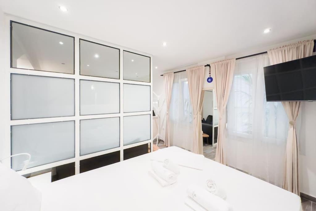Elegant Athens Downtown Studio Экстерьер фото